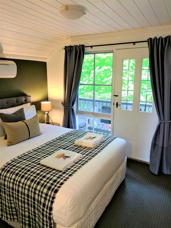 Annie Roes Luxury B&B Bend of Islands Εξωτερικό φωτογραφία