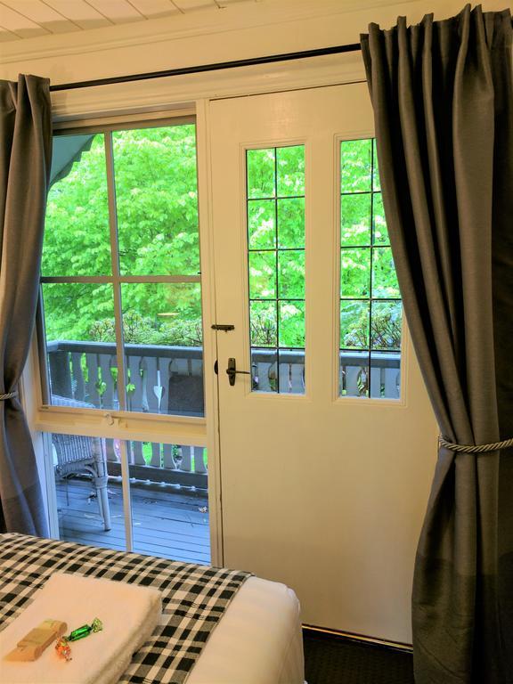 Annie Roes Luxury B&B Bend of Islands Εξωτερικό φωτογραφία