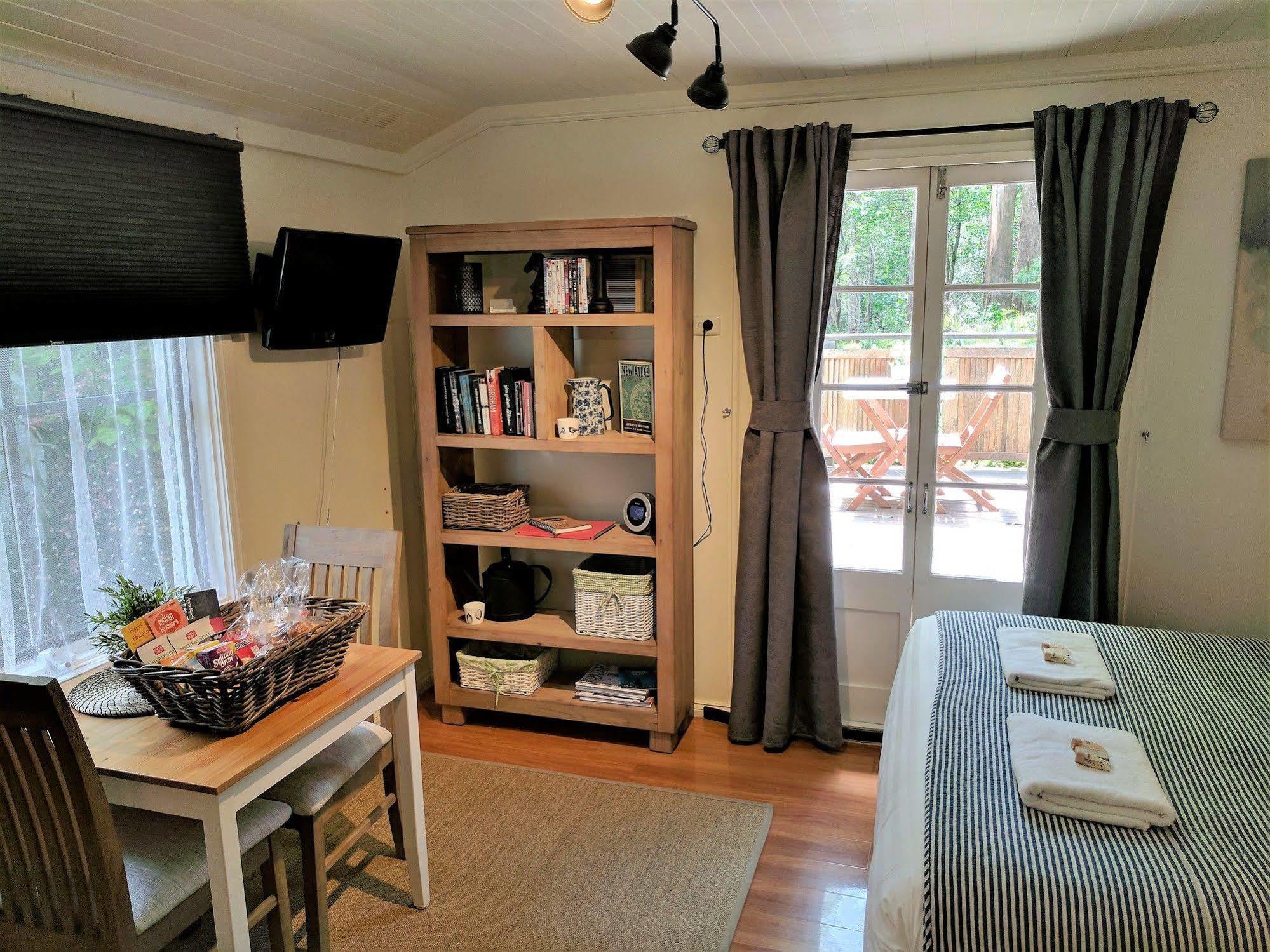 Annie Roes Luxury B&B Bend of Islands Εξωτερικό φωτογραφία