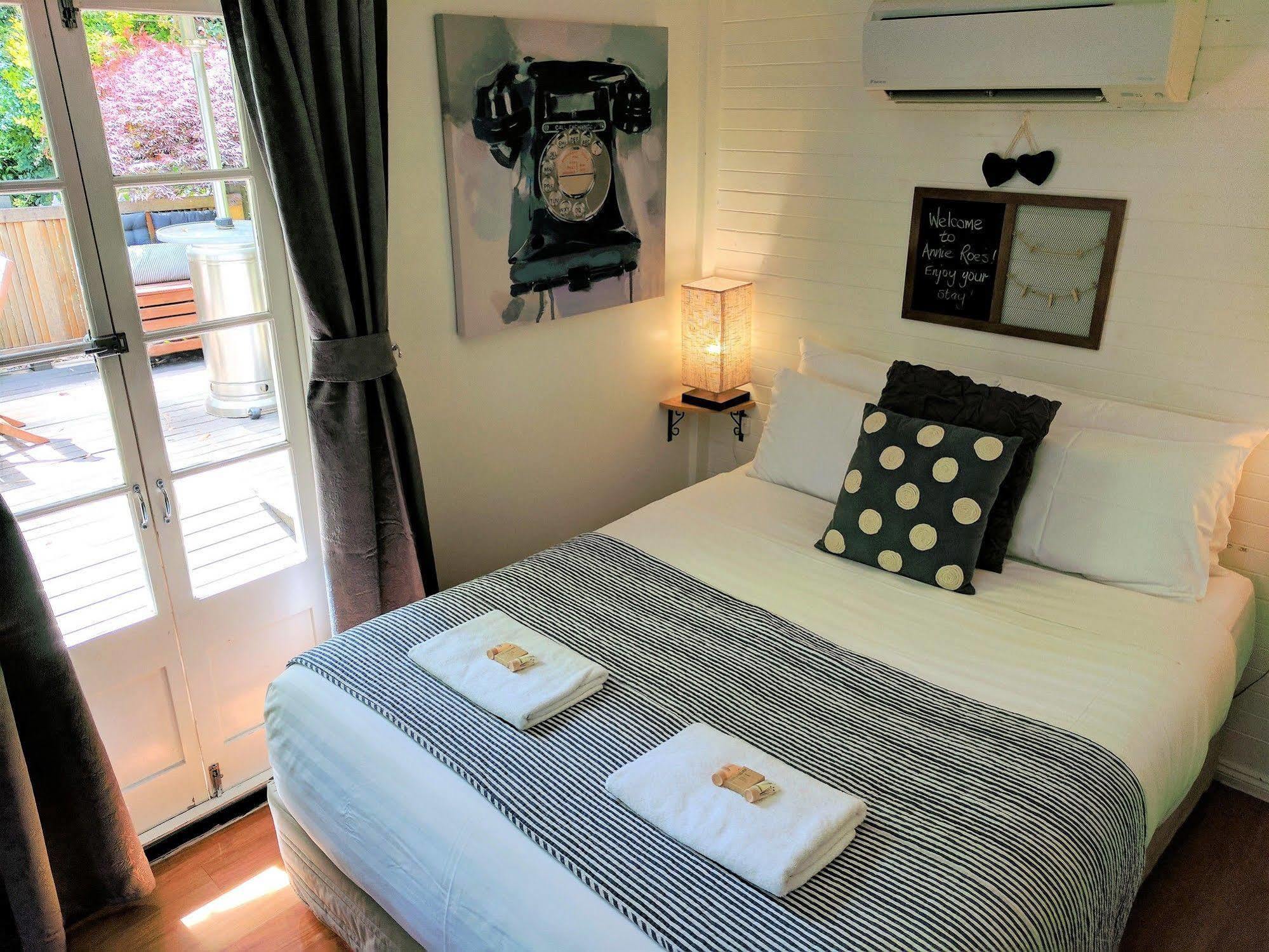 Annie Roes Luxury B&B Bend of Islands Εξωτερικό φωτογραφία